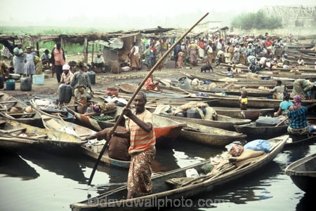 ganvie;pirogue;pirogues;dugout;dugouts;canoe;canoes;boat;boats;poler;poling;polers;markets;market;africa;african;africans;black;ethnic;male;people;person;persons;traditional;traditions;culture;cultural;cultures;tribe;tribes;tribal;west-africa;indigenous;native;crowded;busy;colourful;lake-nokoue;abomey-calavi;abomey_calavi;cotonou;benin;west-africa
