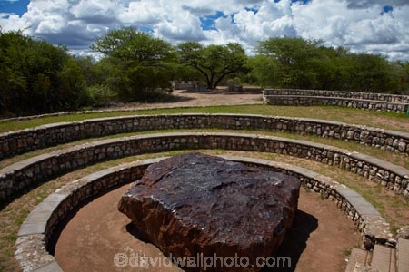 Africa;ataxite-iron-meteorite;Grootfontein;Hoba;Hoba-Meteorite;Hoba-West;meteor;meteorite;meteorites;meteoroid;meteors;Namibia;Otjozondjupa-District;Otjozondjupa-Region;Southern-Africa;worlds-largest-meteorite
