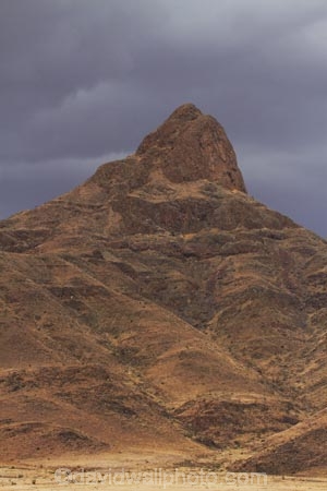 Africa;approaching-storm;approaching-storms;black-cloud;black-clouds;C27-road;cloud;clouds;cloudy;D826-road;dark-cloud;dark-clouds;gray-cloud;gray-clouds;grey-cloud;grey-clouds;Namib-Desert;Namib-Rand-Nature-Reserve;Namibia;Nubib-Mountains;Nubibberge;peak;peaks;rain-cloud;rain-clouds;rain-storm;rain-storms;Southern-Africa;storm;storm-cloud;storm-clouds;storms;summit;summits;thunder-storm;thunder-storms;thunderstorm;thunderstorms;weather