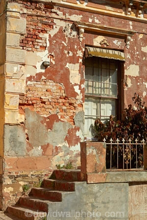 abandon;abandoned;Bo-Kaap;building;buildings;Cape-Town;character;Crumbling-building;derelict;derelict-building;dereliction;deserted;desolate;desolation;destruction;heritage;historic;historic-building;historic-buildings;Historic-Ruins;historical;historical-building;historical-buildings;history;neglect;neglected;old;old-fashioned;old_fashioned;Republic-of-South-Africa;ruin;ruins;run-down;rustic;South-Africa;South-African-Republic;Southern-Africa;tradition;traditional;vintage