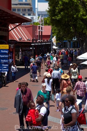 Africa;Cape-Town;Cape-Town-Waterfront;crowd;crowds;people;person;S.A.;South-Africa;Southern-Africa;Sth-Africa;tourism;tourist;tourists;V-amp;-A-Waterfront;V-and-A-Waterfront;Vamp;A-Waterfront;Victoria-amp;-Alfred-Waterfront;Victoria-and-Alfred-Waterfront;Western-Cape;Western-Cape-Province