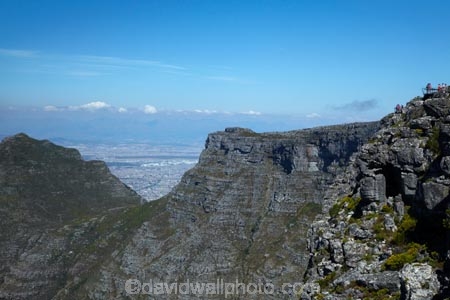 Africa;bluff;bluffs;Cape-Town;cliff;cliffs;escarpment;lookout;lookouts;national-parks;panorama;panoramas;people;person;S.A.;scene;scenes;scenic-view;scenic-views;South-Africa;Southern-Africa;Sth-Africa;Table-Mountain;Table-Mountain-N.P.;Table-Mountain-National-Park;Table-Mountain-NP;tourism;tourist;tourist-attraction;tourist-attractions;tourists;View;viewpoint;viewpoints;views;vista;vistas;Western-Cape;Western-Cape-Province
