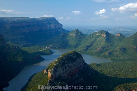 Africa;Blyde-River;Blyde-River-Canyon;Blyde-River-Canyon-Nature-Reserve-Motlatse-Canyon-Provincial-Nat;Blyderivierpoort-Dam;Blyderivierpoort-Reservoir;canyon;canyons;Drakensberg;Drakensberg-escarpment;Eastern-Transvaal;lake;lakes;lookout;lookouts;Mpumalanga;natural-feature;panorama;panoramas;Republic-of-South-Africa;scene;scenes;scenic-view;scenic-views;South-Africa;South-African-Republic;Southern-Africa;tourism;tourist-attraction;tourist-attractions;valley;valleys;view;viewpoint;viewpoints;views;vista;vistas