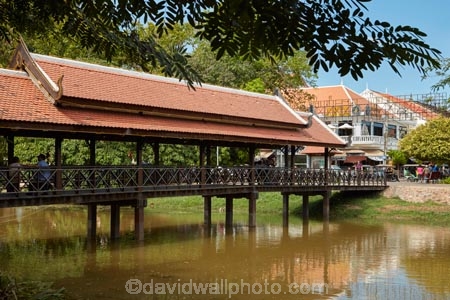 Asia;bridge;bridges;Cambodia;covered-bridge;covered-bridges;covered-pedestrian-bridge;covered-pedestrian-bridges;foot-bridge;foot-bridges;footbridge;footbridges;Indochina-Peninsula;Kampuchea;Kingdom-of-Cambodia;pedestrian-bridge;pedestrian-bridges;people;person;Siem-Reap;Siem-Reap-Province;Siem-Reap-River;Southeast-Asia;suspension-bridge;suspension-bridges;swing-bridge;swing-bridges;tourism;tourist;tourists;wire-bridge;wire-bridges