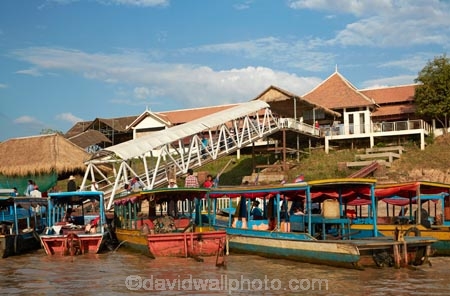 Asia;boat;boats;Cambodia;Chong-Khnies;Chong-Kneas;dock;docks;Indochina-Peninsula;jetties;jetty;Kampuchea;Kingdom-of-Cambodia;long-boat;long-boats;long-tail-boat;long-tailed-boat;long_tail-boat;long_tailed-boat;passenger-boat;passenger-boats;pier;piers;Port-of-Chong-Khneas;quay;quays;Siem-Reap;Siem-Reap-Province;Siem-Reap-River;Southeast-Asia;tour-boat;tour-boats;tourism;tourist-boat;tourist-boats;waterside;wharf;wharfes;wharves