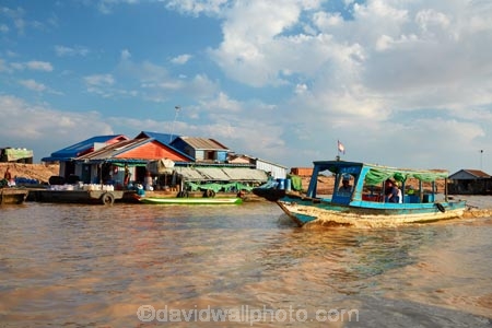 Asia;boat;boats;Cambodia;Cambodian-floating-village;Cambodian-floodplain;Cambodian-village;Chong-Khneas;Chong-Khneas-Floating-Village;Chong-Khnies;Chong-Kneas;Chong-Kneas-Floating-Village;floating-home;floating-homes;floating-house;floating-houses;floating-shop;floating-shops;Floating-Village;Floating-Villages;freshwater-lake;freshwater-lakes;Indochina-Peninsula;Kampuchea;Kingdom-of-Cambodia;lake;lakes;long-boat;long-boats;long-tail-boat;long-tailed-boat;long_tail-boat;long_tailed-boat;Lower-Mekong-Basin;Mekong-Plain;passenger-boat;passenger-boats;people;person;Port-of-Chong-Khneas;Siem-Reap;Siem-Reap-Province;Siem-Reap-River;Southeast-Asia;Tonle-Sap;Tonle-Sap-Lake;TonlÃ©-Sap;TonlÃ©-Sap-Lake;tour-boat;tour-boats;tourism;tourist;tourist-boat;tourist-boats;tourists;UNESCO-Biosphere-Reserve