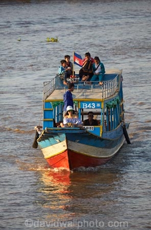 Asia;boat;boats;Cambodia;Cambodian-floating-village;Cambodian-floodplain;Cambodian-village;Chong-Khneas;Chong-Khneas-Floating-Village;Chong-Khnies;Chong-Kneas;Chong-Kneas-Floating-Village;Floating-Village;Floating-Villages;freshwater-lake;freshwater-lakes;Indochina-Peninsula;Kampuchea;Kingdom-of-Cambodia;lake;lakes;long-boat;long-boats;long-tail-boat;long-tailed-boat;long_tail-boat;long_tailed-boat;Lower-Mekong-Basin;Mekong-Plain;passenger-boat;passenger-boats;people;person;Siem-Reap;Siem-Reap-Province;Southeast-Asia;Tonle-Sap;Tonle-Sap-Lake;TonlÃ©-Sap;TonlÃ©-Sap-Lake;tour-boat;tour-boats;tourism;tourist;tourist-boat;tourist-boats;tourists;UNESCO-Biosphere-Reserve