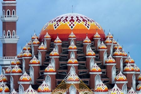 Makassar;Sulawesi;Indonesia;Asia;Southeast-Asia;South-East-Asia;Ujung-Padang;Asmaul-Husna-99-Dome-Mosque;mosque;mosques;religion;Islam;Islamic;Muslim;architecture;design;99-Dome-mosque;Ninety-nine;ninety_nine;dome;domes;Losari-Beach;Makassar-Mosque;Asmaul-Husna-Mosque;building;buildings;minaret;minarets;Asmaul-Husna;Asmaul-Husnah-99-Dome-Mosque;Asmaul-Husnah-Mosque;Asmaul-Husnah;Asmaul-Husnah-99-Kubah;architecture