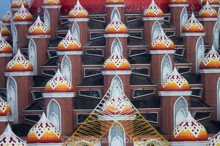 Makassar;Sulawesi;Indonesia;Asia;Southeast-Asia;South-East-Asia;Ujung-Padang;Asmaul-Husna-99-Dome-Mosque;mosque;mosques;religion;Islam;Islamic;Muslim;architecture;design;99-Dome-mosque;Ninety-nine;ninety_nine;dome;domes;Losari-Beach;Makassar-Mosque;Asmaul-Husna-Mosque;building;buildings;minaret;minarets;Asmaul-Husna;Asmaul-Husnah-99-Dome-Mosque;Asmaul-Husnah-Mosque;Asmaul-Husnah;Asmaul-Husnah-99-Kubah;architecture