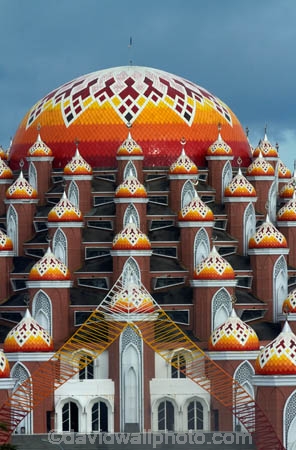 Makassar;Sulawesi;Indonesia;Asia;Southeast-Asia;South-East-Asia;Ujung-Padang;Asmaul-Husna-99-Dome-Mosque;mosque;mosques;religion;Islam;Islamic;Muslim;architecture;design;99-Dome-mosque;Ninety-nine;ninety_nine;dome;domes;Losari-Beach;Makassar-Mosque;Asmaul-Husna-Mosque;building;buildings;minaret;minarets;Asmaul-Husna;Asmaul-Husnah-99-Dome-Mosque;Asmaul-Husnah-Mosque;Asmaul-Husnah;Asmaul-Husnah-99-Kubah;architecture