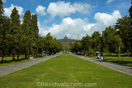Temple;temples;religious-site;religious-sites;tourism;historic;historic-place;historic-places;historical;historical-place;history;religious-monument;religious-site;ruin;ninth-century;9th-century;world-heritage-area;world-heritage-site