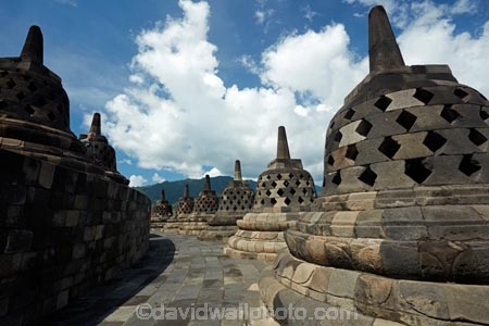 Temple;temples;religious-site;religious-sites;tourism;historic;historic-place;historic-places;historical;historical-place;history;religious-monument;religious-site;ruin;ninth-century;9th-century;world-heritage-area;world-heritage-site