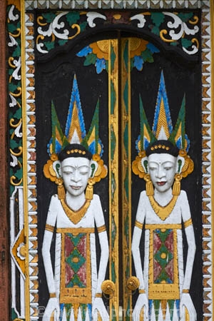Bali;Indonesia;Southeast-Asia;Asia;Kuta;door;doors;artwork;art;painting;doorway;culture