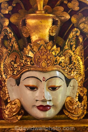 Bali;Indonesia;Southeast-Asia;Asia;Ubud;Ubud-Palace;Puri-Saren-Agung;face;faces;gold;golden;decoration;ornate