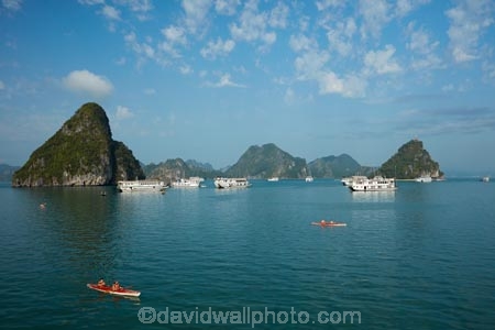 adventure;adventure-tourism;Asia;boat;boats;canoe;canoeing;canoes;cruise-boat;cruise-boats;cruises;Ha-Long-Bay;Halong-Bay;karst-landscape;kayak;kayaker;kayakers;kayaking;kayaks;limestone-karsts;North-Vietnam;Northern-Vietnam;paddle;paddler;paddlers;paddling;people;person;Qung-Ninh-Province;Quang-Ninh-Province;sea-kayak;sea-kayaker;sea-kayakers;sea-kayaking;sea-kayaks;South-East-Asia;Southeast-Asia;tour-boat;tour-boats;tourism;tourist;tourist-boat;tourist-boats;tourists;UN-world-heritage-area;UN-world-heritage-site;UNESCO-World-Heritage-area;UNESCO-World-Heritage-Site;united-nations-world-heritage-area;united-nations-world-heritage-site;Vnh-H-Long;vacation;vacations;Vietnam;Vietnamese;water;world-heritage;world-heritage-area;world-heritage-areas;World-Heritage-Park;World-Heritage-site;World-Heritage-Sites