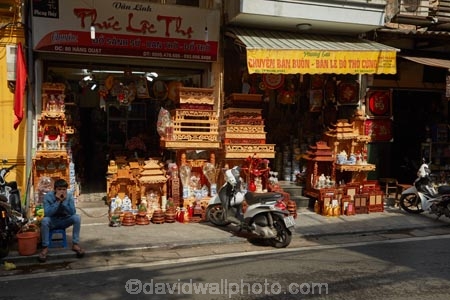 alley;alleys;alleyway;alleyways;Asia;Asian;back-street;back-streets;backstreet;backstreets;bike;bikes;commerce;commercial;handcrafts;handicrafts;Hanoi;lane;lanes;laneway;laneways;market;market-place;market-stall;market-stalls;market_place;marketplace;marketplaces;markets;motorbike;motorbikes;motorcycle;motorcycles;motorscooter;motorscooters;Old-Quarter;people;person;retail;retail-store;retailer;retailers;scooter;scooters;shop;shopping;shops;South-East-Asia;Southeast-Asia;stall;stalls;step_through;step_throughs;store;stores;street;street-scene;street-scenes;streets;Vietnam;Vietnamese;wood-carving;wood-product;wood-products;wooden-filigree;wooden-filigree-products