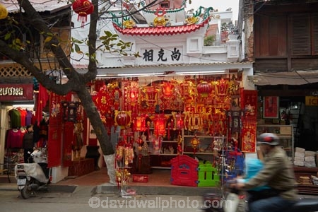 alley;alleys;alleyway;alleyways;Asia;back-street;back-streets;backstreet;backstreets;bike;bikes;boutique;boutiques;building;buildings;commerce;commercial;Hanoi;Hanoi-Old-Quarter;lamp;lamps;lane;lanes;laneway;laneways;lantern;lanterns;motorbike;motorbikes;motorcycle;motorcycles;motorscooter;motorscooters;Old-Quarter;people;person;retail;retail-store;retailer;retailers;scooter;scooters;shop;shopping;shops;South-East-Asia;Southeast-Asia;step_through;step_throughs;store;stores;street;street-scene;street-scenes;streets;veranda;verandah;verandahs;Vietnam;Vietnamese