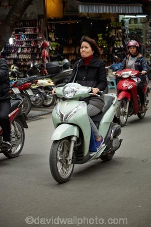 Asia;Asian;bike;bikes;female;Hanoi;Hanoi-Old-Quarter;motorbike;motorbikes;motorcycle;motorcycles;motorscooter;motorscooters;Old-Quarter;people;person;scooter;scooters;South-East-Asia;Southeast-Asia;step_through;step_throughs;street;street-scene;street-scenes;streets;Vietnam;Vietnamese;woman;women