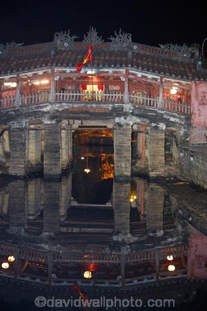 16th_17th-century;Asia;bridge;bridges;building;buildings;calm;Central-Sea-region;Chua-cau;Chùa-cu;covered-bridge;covered-bridges;dark;evening;Hi-An;heritage;historic;historic-building;historic-buildings;historical;historical-building;historical-buildings;history;Hoi-An;Hoi-An-Old-Town;Hoian;Indochina;Japanese-Bridge;Japanese-Covered-Bridge;light;lighting;lights;night;night-time;night_time;old;old-town;pedestrian-bridge;pedestrian-bridges;reflected;reflection;reflections;serene;smooth;South-East-Asia;Southeast-Asia;still;tradition;traditional;tranquil;UN-world-heritage-area;UN-world-heritage-site;UNESCO-World-Heritage-area;UNESCO-World-Heritage-Site;united-nations-world-heritage-area;united-nations-world-heritage-site;Vietnam;Vietnamese;water;world-heritage;world-heritage-area;world-heritage-areas;World-Heritage-Park;World-Heritage-site;World-Heritage-Sites