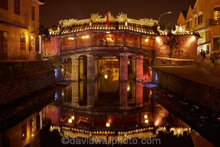 16th_17th-century;Asia;bridge;bridges;building;buildings;calm;Central-Sea-region;Chua-cau;Chùa-cu;covered-bridge;covered-bridges;dark;evening;Hi-An;heritage;historic;historic-building;historic-buildings;historical;historical-building;historical-buildings;history;Hoi-An;Hoi-An-Old-Town;Hoian;Indochina;Japanese-Bridge;Japanese-Covered-Bridge;light;lighting;lights;night;night-time;night_time;old;old-town;pedestrian-bridge;pedestrian-bridges;reflected;reflection;reflections;serene;smooth;South-East-Asia;Southeast-Asia;still;tradition;traditional;tranquil;UN-world-heritage-area;UN-world-heritage-site;UNESCO-World-Heritage-area;UNESCO-World-Heritage-Site;united-nations-world-heritage-area;united-nations-world-heritage-site;Vietnam;Vietnamese;water;world-heritage;world-heritage-area;world-heritage-areas;World-Heritage-Park;World-Heritage-site;World-Heritage-Sites