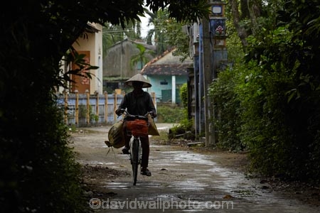 Asia;Asian;Asian-conical-hat;Asian-conical-hats;bicycle;bicycles;bike;bikes;Cam-Kim;Cam-Kim-Island;Central-Sea-region;conical-hat;conical-hats;cycle;cycles;Hi-An;Hoi-An;Hoi-An-Old-Town;Hoian;Indochina;laneway;leaf-hat;leaf-hats;non-la;nÃ³n-lÃ¡;old-town;palm_leaf-conical-hat;people;person;push-bike;push-bikes;push_bike;push_bikes;pushbike;pushbikes;South-East-Asia;Southeast-Asia;street;street-scene;street-scenes;streets;UN-world-heritage-area;UN-world-heritage-site;UNESCO-World-Heritage-area;UNESCO-World-Heritage-Site;united-nations-world-heritage-area;united-nations-world-heritage-site;Vietnam;Vietnamese;Vietnamese-conical-hat;Vietnamese-conical-hats;Vietnamese-hat;Vietnamese-hats;Vietnamese-symbol;world-heritage;world-heritage-area;world-heritage-areas;World-Heritage-Park;World-Heritage-site;World-Heritage-Sites