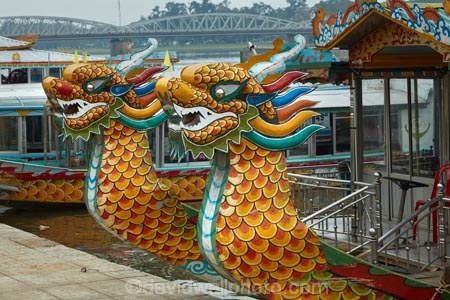 boat;boats;dragon;dragon-boat;dragon-boats;dragons;Hu;Hue;Huong-Giang;North-Central-Coast;Perfume-River;pleasure-boat;pleasure-boats;river;rivers;Song-Huong;Sông-Huong;Tha-Thiên_Hu-Province;Thua-Thien_Hue-Province;tour-boat;tour-boats;tourist-boat;tourist-boats;Vietnam;Vietnamese;Asia