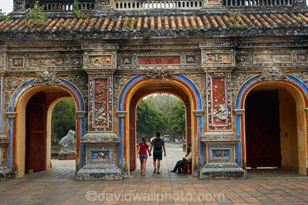 exit-gate;gate;gates;gateway;gateways;heritage;Hin-Nhon-gate;Hien-Nhon-gate;historic;historic-place;historic-places;historical;historical-place;historical-places;history;Hu;Hue;Hue-Citadel;Hue-Imperial-Citadel;Imperial-Citadel-of-Hue;Imperial-City;Imperial-Enclosure;Kinh-Thanh;North-Central-Coast;old;people;person;Tha-ThiÃªn_Hu-Province;The-Citadel;Thua-Thien_Hue-Province;tourist;tourists;tradition;traditional;UN-world-heritage-area;UN-world-heritage-site;UNESCO-World-Heritage-area;UNESCO-World-Heritage-Site;united-nations-world-heritage-area;united-nations-world-heritage-site;Vietnam;Vietnamese;world-heritage;world-heritage-area;world-heritage-areas;World-Heritage-Park;World-Heritage-site;World-Heritage-Sites;Asia