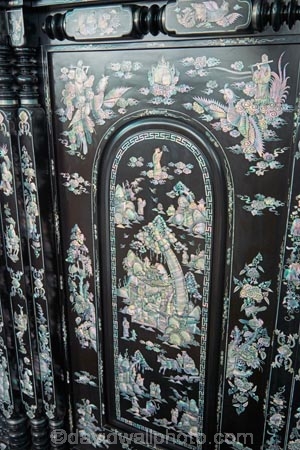 Asia;Asian;craft;furniture;handcraft;handcrafts;handicraft;handicrafts;handmade;inlaid-mother-of-pearl;inlaid-mother-of-pearl-furniture;marquetry;Mekong-Delta;mother-of-pearl;mother-of-pearl-inlay;nacre;South-East-Asia;Southeast-Asia;Tien-Giang;Tien-Giang-Province;Vietnam;Vietnamese