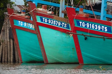 Asia;Asian;azure;boat;boats;commercial-fishing;commercial-fishing-boats;fishing;fishing-boat;fishing-boats;green;M-Tho;Mekong-Delta;Mekong-Delta-Region;Mekong-River;My-Tho;My-Tho-River;river;rivers;South-East-Asia;Southeast-Asia;teal-green;Tin-Giang-Province;Tien-Giang-Province;Tien-River;turquoise;Upper-Mekong-River;Vietnam;Vietnamese;wooden;wooden-boat;wooden-boats;wooden-fishing-boat;wooden-fishing-boats