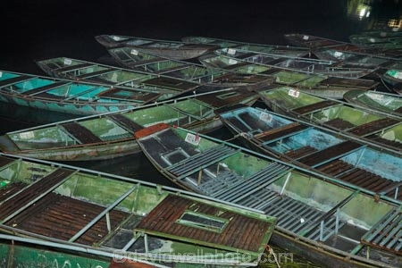 Asia;boat;boat-harbors;boat-harbour;boats;dark;dock;docks;dusk;evening;Ngo-Dong-River;night;night-time;night_time;Ninh-Binh;Ninh-BÃ¬nh-province;Ninh-Hai;Northern-Vietnam;punt;punts;Red-River-Delta;row-boat;row-boats;South-East-Asia;Southeast-Asia;Tam-Coc;Tan-Coc;Three-Caves;tourism;tourist;tourist-boat;tourist-boats;tourists;Van-Lam-Village;Vietnam;Vietnamese