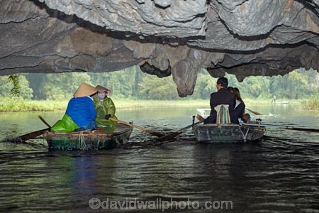 Asia;Asian;boat;boats;cave;caves;karst-topography;karsts;limestone-cave;limestone-caves;limestone-karst;limestone-karsts;limestone-landscape;Ngo-Dong-River;Ninh-Binh;Ninh-BÃ¬nh-province;Ninh-Hai;Northern-Vietnam;people;person;punt;punts;Red-River-Delta;river;rivers;row-boat;row-boats;South-East-Asia;Southeast-Asia;Tam-Coc;Tan-Coc;Three-Caves;tourism;tourist;tourist-boat;tourist-boats;tourists;Trang-An-Lanscape-Complex;Trang-An-World-Heritage-Site;UN-world-heritage-area;UN-world-heritage-site;UNESCO-World-Heritage-area;UNESCO-World-Heritage-Site;united-nations-world-heritage-area;united-nations-world-heritage-site;Van-Lam-Village;Vietnam;Vietnamese;water;world-heritage;world-heritage-area;world-heritage-areas;World-Heritage-Park;World-Heritage-site;World-Heritage-Sites