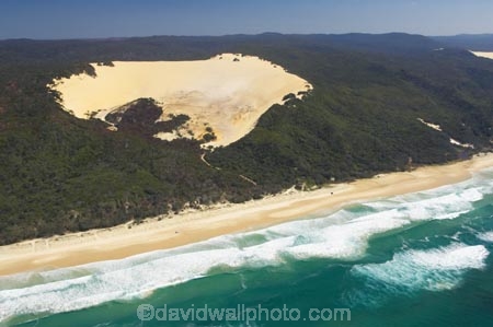 aerial;aerials;australasia;Australia;australian;beach;beaches;bush;coast;coastal;coastline;coastlines;forest;Fraser-Island;golden-sand;great-sandy-n.p.;great-sandy-national-park;great-sandy-np;islands;native-bush;queensland;sand-blow;sand-blows;sand-dune;sand-dunes;seventy-five-mile-beach;shore;shoreline;shorelines;UN-world-heritage-site;united-nations-world-heritage-s;wave;waves;world-heritage;World-Heritage-site;yellow-sand