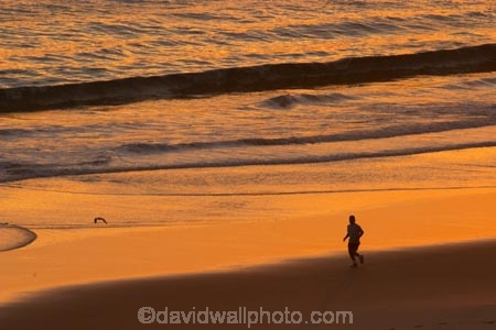australasia;Australia;beach;beaches;coast;coastal;coolangata;coolangatta;coollangatta;dawn;early-light;Gold-Coast;holiday;holidays;orange;pacific-ocean;queensland;sand;sandy;serene;silhouette;silhouettes;sunrise;sunrises;surfers-paradise;tasman-sea;tourism;travel;twilight;vacation;vacations;water;wave;waves;wet