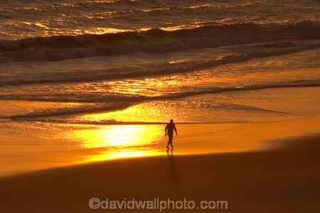 australasia;Australia;beach;beaches;coast;coastal;coolangata;coolangatta;coollangatta;dawn;early-light;Gold-Coast;holiday;holidays;orange;pacific-ocean;queensland;sand;sandy;serene;silhouette;silhouettes;sunrise;sunrises;surfers-paradise;tasman-sea;tourism;travel;twilight;vacation;vacations;water;wave;waves;wet