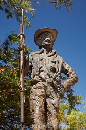 Aboriginal;Aborigine;Australasian;Australia;Australian;Djaru-elder;Halls-Creek;Jack-Jugarie;Kimberley;Kimberley-Region;Memorial-Park;memorial-statue;Standing-Proud;statue;statues;The-Kimberley;W.A.;WA;West-Australia;Western-Australia