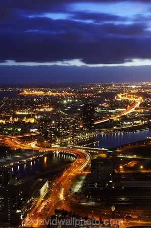 australasian;Australia;australian;commuter;commuters;dark;dusk;evening;light;lights;Melbourne;night;night-time;traffic;twilight;Victoria;view-from-rialto-tower;view-from-rialto-towers;yarra-river