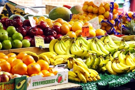 apple;apples;australasian;Australia;australian;banana;bananas;citrus;colorful;colourful;commerce;commercial;food;food-market;food-markets;food-stall;food-stalls;fruit;fruit-and-vegetables;fruit-market;fruit-markets;fruits;market;market-place;market_place;marketplace;markets;Melbourne;orange;oranges;produce;produce-market;produce-markets;product;products;Queen-Victoria-Market;retail;retailer;retailers;shop;shopping;shops;stall;stalls;steet-scene;stone-fruit;street-scenes;Victoria