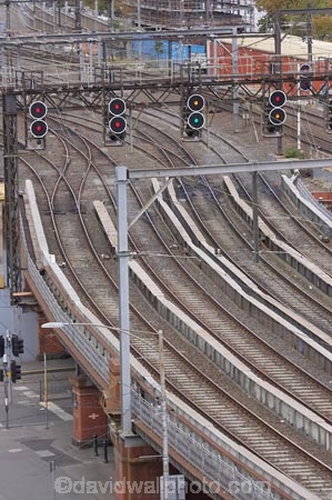 amber;Australia;bend;bends;corner;corners;curve;curves;Flinders-St;Flinders-Street;green;light;lights;Melbourne;orange;rail;rail-line;rail-lines;rail-track;rail-tracks;railroad;railroads;rails;railway;railway-line;railway-lines;railway-track;railway-tracks;railways;red;river;rivers;stop-light;stop-lights;track;tracks;traffic;train-track;train-tracks;transport;transportation;VIC;Victoria