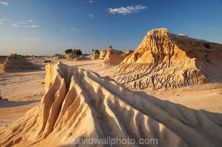 arid;australasia;Australia;australian;Australian-Desert;Australian-Deserts;Australian-Outback;back-country;backcountry;backwoods;country;countryside;desert;deserts;dry;Environment;erroded;errosion;formation;formations;geographic;geography;landscape;Mungo-N.P.;Mungo-National-Park;Mungo-NP;Mungo-World-Heritage-Area;Mungo-World-Heritage-Site;n.s.w.;natural;nature;New-South-Wales;nsw;Outback;Red-Centre;remote;remoteness;rock;rural;sand;Walls-of-China;wilderness;Willandra-Lakes-World-Heritage-A;Willandra-Lakes-World-Heritage-S;world-heritage-areas;World-Heritage-Sites