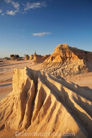 arid;australasia;Australia;australian;Australian-Desert;Australian-Deserts;Australian-Outback;back-country;backcountry;backwoods;country;countryside;desert;deserts;dry;Environment;erroded;errosion;formation;formations;geographic;geography;landscape;Mungo-N.P.;Mungo-National-Park;Mungo-NP;Mungo-World-Heritage-Area;Mungo-World-Heritage-Site;n.s.w.;natural;nature;New-South-Wales;nsw;Outback;Red-Centre;remote;remoteness;rock;rural;sand;Walls-of-China;wilderness;Willandra-Lakes-World-Heritage-A;Willandra-Lakes-World-Heritage-S;world-heritage-areas;World-Heritage-Sites