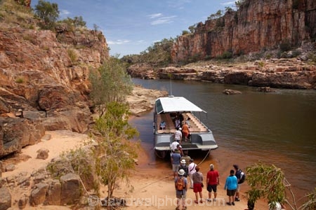 Australasia;Australia;beach;bluff;bluffs;boat;boats;canyon;canyons;cliff;cliffs;cruise;cruises;gorge;gorges;Katherine;Katherine-Gorge;Katherine-Gorge-National-Park;Katherine-River;launch;launches;N.T.;national-park;national-parks;Nitmiluk-Cruises;Nitmiluk-N.P.;Nitmiluk-National-Park;Nitmiluk-NP;Nitmiluk-Tours;Northern-Territory;NT;river;rivers;Top-End;tour-boat;tour-boats;tourism;tourist;tourist-boat;tourist-boats;water