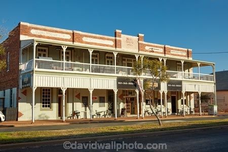 Australia;Australian;Queensland;outback;outback-Australia;outback-Queensland;Qld;Quilpie;heritage;historic;historic-building;historic-buildings;historical;historical-building;historical-buildings;history;Pub;pubs;bar;bars;hotel;hotels;tavern;taverns;balcony;verandah;veranda;colonia;The-Brick-Hotel;Hotel-Quilpie;Quilpie-Hotel