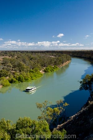 Australasia;Australia;Australian;Big-Bend;boat;boats;excursion;house-boat;house-boats;house_boat;house_boats;houseboat;houseboats;Murray-Basin;Murray-Darling-Basin;Murray-Darling-System;Murray-River;passenger;passengers;River;River-boat;river-boats;River_boat;river_boats;Riverboat;riverboats;rivers;S.A.;SA;South-Australia;Swan-Reach;tourism;tourist;tourists;travel;vessel;vessels;watercraft