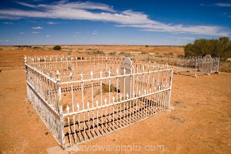 Australasia;Australasian;Australia;Australian;Australian-Desert;Australian-Deserts;Australian-Outback;back-country;backcountry;backwoods;cemeteries;cemetery;country;countryside;desert;deserts;grave;graves;graveyard;graveyards;heritage;historic;historical;history;old;Oodnadatta;Oodnadatta-Track;Outback;red-centre;remote;remoteness;rural;S.A.;SA;South-Australia;tradition;traditional