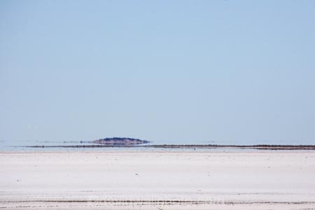 alkalii-flat;arid;Australasia;Australasian;Australia;Australian;Australian-Desert;Australian-Deserts;Australian-Outback;back-country;backcountry;backwoods;barren;basin;bright;bright-white;country;countryside;dazzle;dazzling;desert;Deserts;desolate;dry;dry-lake;dry-lakes;empty;endorheric;endorheric-basin;endorheric-basins;endorheric-lake;extreme;flat;geography;glare;glary;heat-mirrage;heat-mirrages;heat-shimmer;heat-shimmers;hostile;hot;lake;lake-bed;lake-beds;Lake-Eyre-South;lakes;mirrage;mirrages;Oodnadatta-Track;Outback;pan;pans;playa;playas;red-centre;remote;remoteness;rural;S.A.;SA;sabkha;saline;salt;salt-crust;salt-lake;salt-lakes;salt-pan;salt-pans;salt_pan;salt_pans;saltpan;saltpans;salty;sand;South-Australia;vast;white