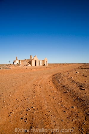 Abandoned;ale-house;ale-houses;architecture;Australasia;Australia;Australian;Australian-Desert;Australian-Deserts;Australian-Outback;back-country;backcountry;backwoods;bar;bars;building;buildings;colonial;country;countryside;desert;Deserts;Farina-Ghost-Town;free-house;free-houses;geographic;geography;Ghost-Town;Ghost-Towns;heritage;historic;historic-building;historic-buildings;historical;historical-building;historical-buildings;history;hotel;hotels;Lyndhurst-_-Marree-Road;Lyndhurst-Marree-Road;old;Outback;place;places;pub;public-house;public-houses;pubs;red-centre;remote;remoteness;ruin;ruins;rural;S.A.;SA;saloon;saloons;South-Australia;tavern;taverns;tradition;traditional;Transcontinental-Hotel;wilderness;wood;wooden