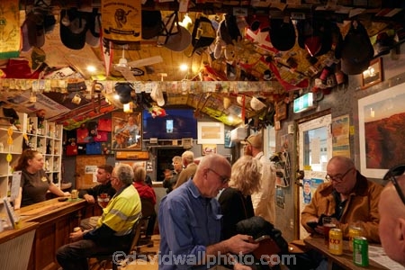 South-Australia;SA;S.A.;Australia;Australian;outback;outback-Australia;Oodnadatta-Track;Oodnadata-Track;ale-house;ale-houses;bar;bars;drinker;drinkers;free-house;free-houses;hotel;hotels;inside;interrior;Outback;patron;patrons;pub;public-house;public-houses;pubs;punters;saloon;saloons;tavern;taverns;William-Creek;William-Creek-Hotel