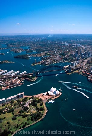 Sydney;Opera;House;Sydney;Harbour;harbor;harbors;harbours;Bridge;bridges;Australia;aerial;architecture;boat;boats;ferry;ferries;wake;aerials;royal-botanic-gardens;royal;botanic;gardens;park