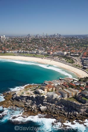aerial;aerial-photo;aerial-photograph;aerial-photographs;aerial-photography;aerial-photos;aerial-view;aerial-views;aerials;Australasia;Australia;beach;beaches;bluff;bluffs;Bondi-Beach;cliff;cliffs;coast;coastal;coastline;coastlines;coasts;foreshore;N.S.W.;New-South-Wales;NSW;ocean;sea;shore;shoreline;shorelines;shores;Sydney;Tasman-Sea;water