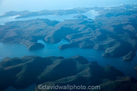 Cowan-Creek;Ku_ring_gai-Chase-National-Park;Cowan-Ck;Ku_ring_gai-Chase-NP;New-South-Wales;NSW;N.S.W.;Australian;Australia;aerial;aerial-image;aerial-photo;aerial;Ku_ring_gai-Chase;national-parks;coast;coast-line;photograph;aerial-photography;aerial-view;aerials;Challanger-Head;America-Bay;Refuge-Bay;Hallets-Beach;Pitwater;Sydney